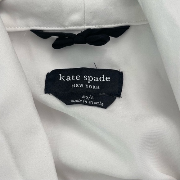 Kate Spade "Mrs." Bridal Robe | White with Black Piping | XS/S - Picture 4 of 9